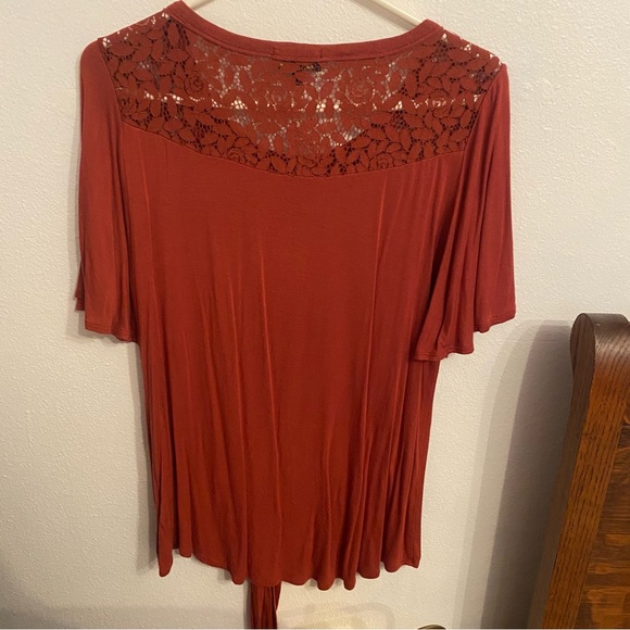 Artesia Mauve soft Lacey short sleeve knot shirt NWOT size medium - Picture 2 of 4